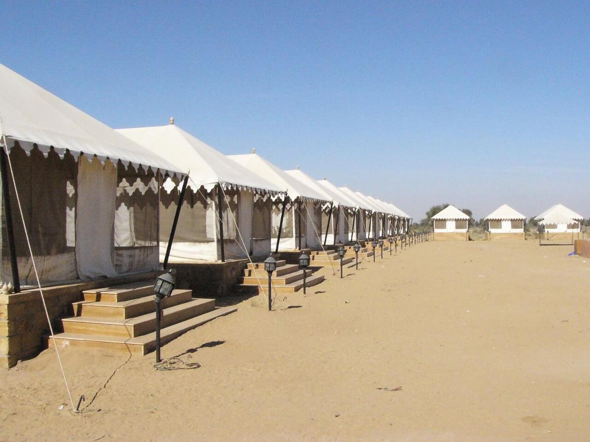 Golden Sandstone Hotel Desert Safari Camp Jaisalmer Buitenkant foto